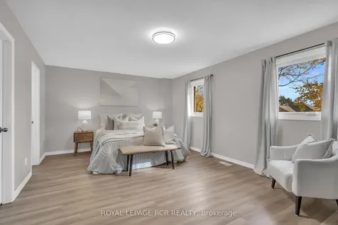 57 Closs Square Aurora ON L4G 5H6