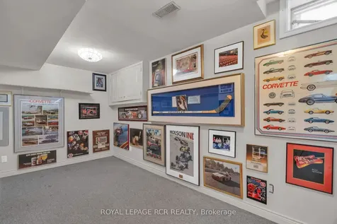 57 Closs Square Aurora ON L4G 5H6