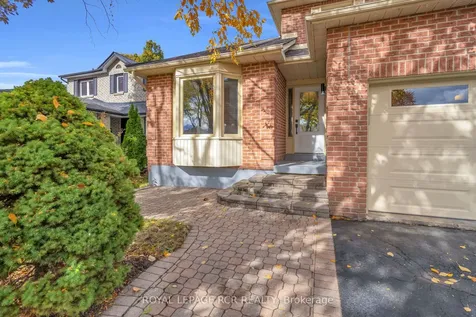 57 Closs Square Aurora ON L4G 5H6