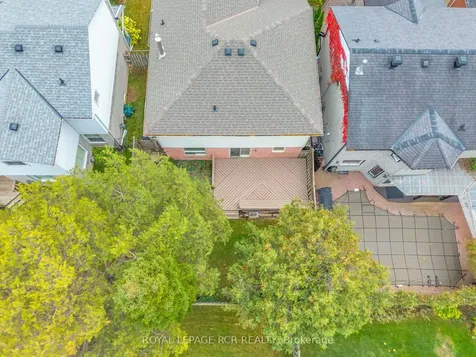 57 Closs Square Aurora ON L4G 5H6