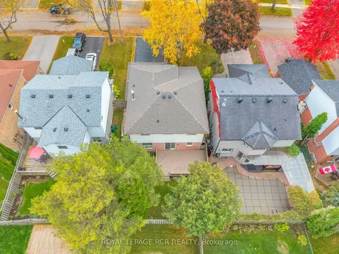 57 Closs Square Aurora ON L4G 5H6