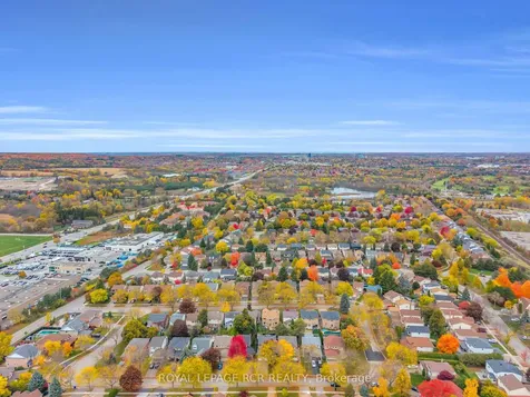 57 Closs Square Aurora ON L4G 5H6