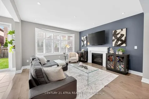 43 Novan Crescent Aurora ON L4G 0X6