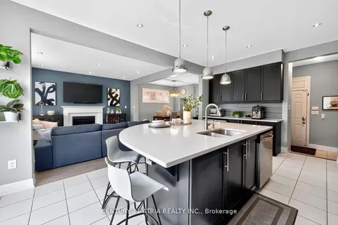 43 Novan Crescent Aurora ON L4G 0X6