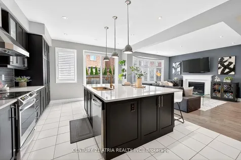 43 Novan Crescent Aurora ON L4G 0X6