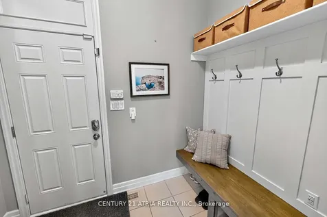 43 Novan Crescent Aurora ON L4G 0X6