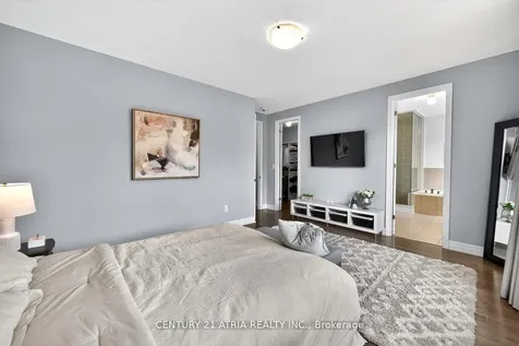 43 Novan Crescent Aurora ON L4G 0X6