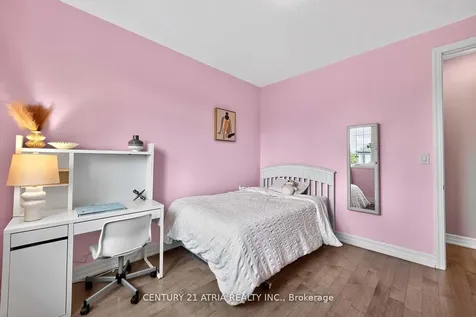 43 Novan Crescent Aurora ON L4G 0X6