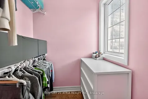 43 Novan Crescent Aurora ON L4G 0X6