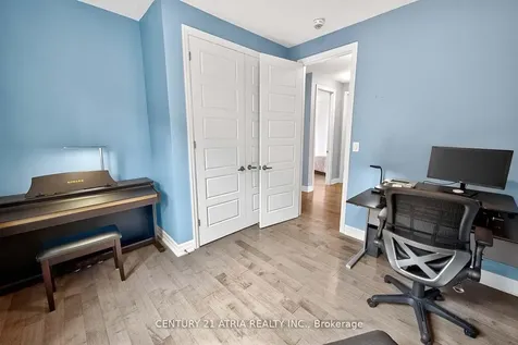 43 Novan Crescent Aurora ON L4G 0X6