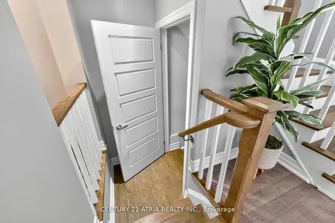 43 Novan Crescent Aurora ON L4G 0X6