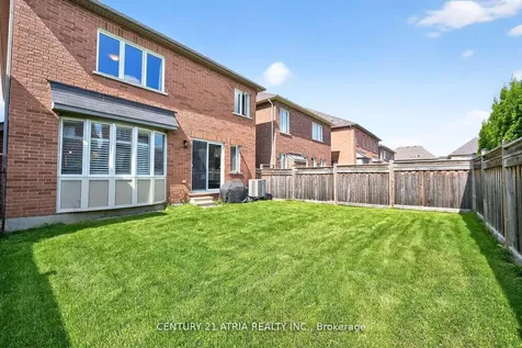 43 Novan Crescent Aurora ON L4G 0X6