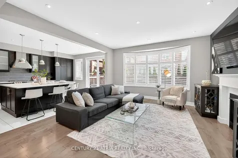 43 Novan Crescent Aurora ON L4G 0X6