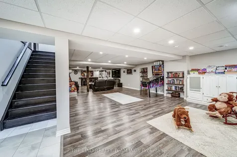 26 Keenan Drive Adjala-tosorontio ON L0G 1L0