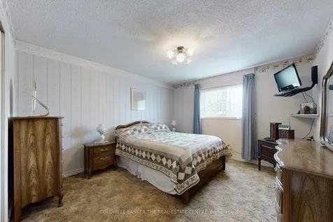 122 Valleyview Crescent W Bradford West Gwillimbury ON L3Z 1S7