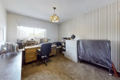 122 Valleyview Crescent W Bradford West Gwillimbury ON L3Z 1S7