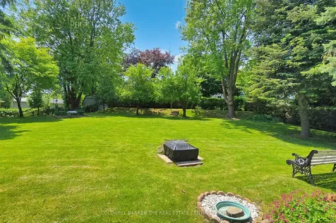 122 Valleyview Crescent W Bradford West Gwillimbury ON L3Z 1S7