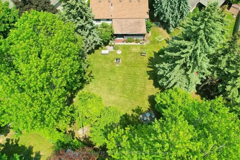 122 Valleyview Crescent W Bradford West Gwillimbury ON L3Z 1S7