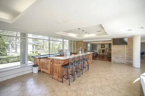 2502 Rutherford Road Vaughan ON L4K 5N6