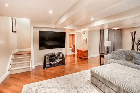 11 Shephard Avenue New Tecumseth ON L9R 2E6