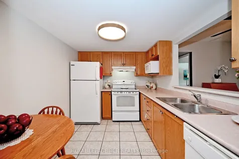 160 Wellington Street E Aurora ON L4G 1J3