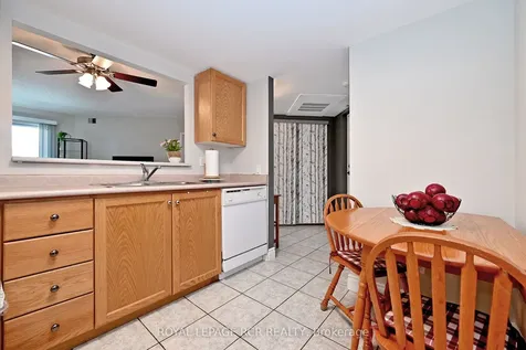 160 Wellington Street E Aurora ON L4G 1J3