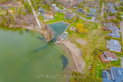 23 Dunkelman Drive Georgina ON L4P 3C8