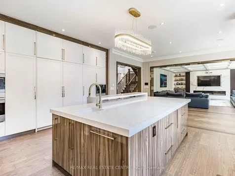 1 Huckleberry Lane Markham ON L3T 1C6