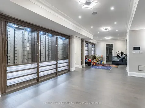 1 Huckleberry Lane Markham ON L3T 1C6