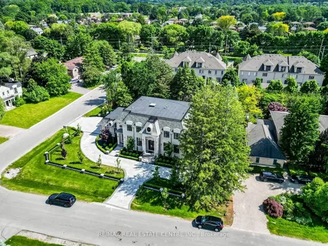 1 Huckleberry Lane Markham ON L3T 1C6