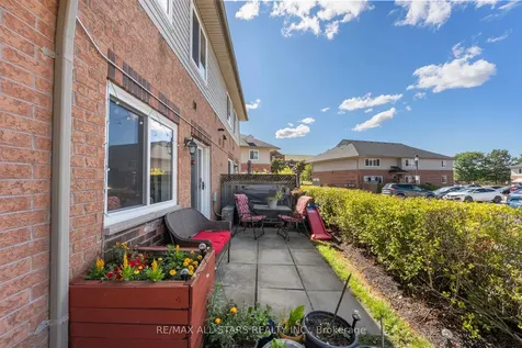 1 Testa Road Uxbridge ON L9P 1Y9
