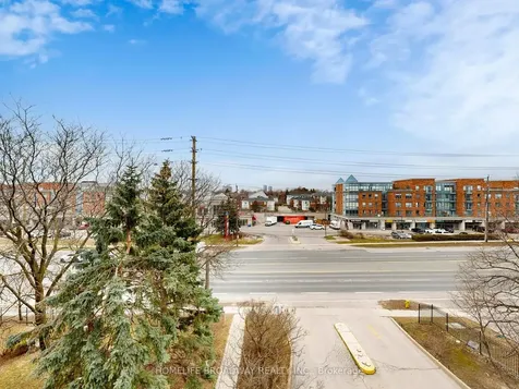 7451 Yonge Street Markham ON L3T 2B4