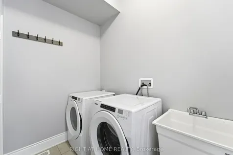 57 Drover Circle Whitchurch-stouffville ON L4A 7G4