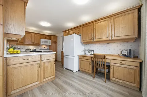 72 Beaver Ridge Drive Brock ON L0E 1E0