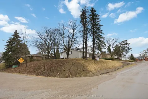 72 Beaver Ridge Drive Brock ON L0E 1E0