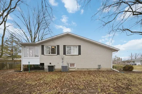 72 Beaver Ridge Drive Brock ON L0E 1E0