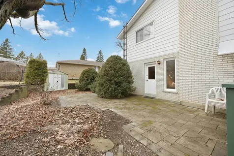 72 Beaver Ridge Drive Brock ON L0E 1E0