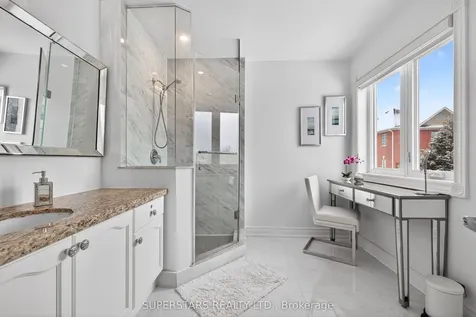 68 Albright Crescent Richmond Hill ON L4E 4Z4