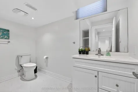 68 Albright Crescent Richmond Hill ON L4E 4Z4