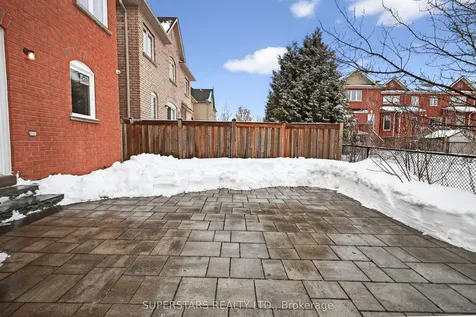 68 Albright Crescent Richmond Hill ON L4E 4Z4