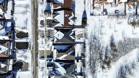 68 Albright Crescent Richmond Hill ON L4E 4Z4