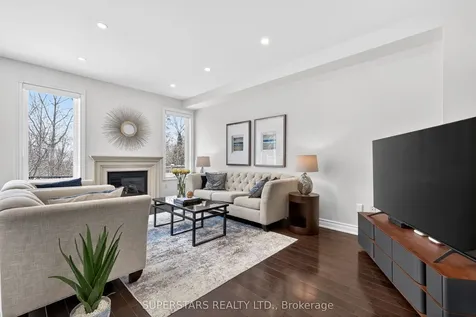 68 Albright Crescent Richmond Hill ON L4E 4Z4