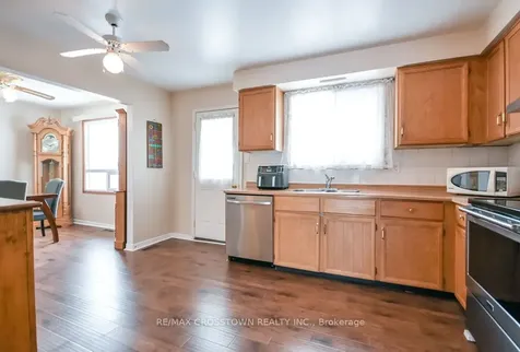 169 Oriole Drive East Gwillimbury ON L9N 1G9