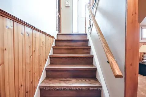 169 Oriole Drive East Gwillimbury ON L9N 1G9