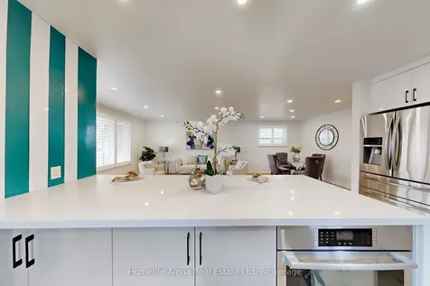 373 Becker Road Richmond Hill ON L4C 2S3