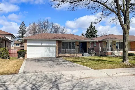 373 Becker Road Richmond Hill ON L4C 2S3