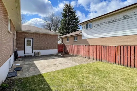 373 Becker Road Richmond Hill ON L4C 2S3