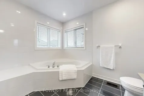 1276 Shortreed Terrace S Newmarket ON L3X 0C9