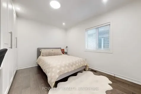1276 Shortreed Terrace S Newmarket ON L3X 0C9