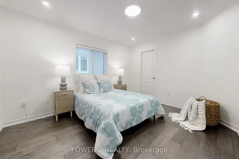 1276 Shortreed Terrace S Newmarket ON L3X 0C9